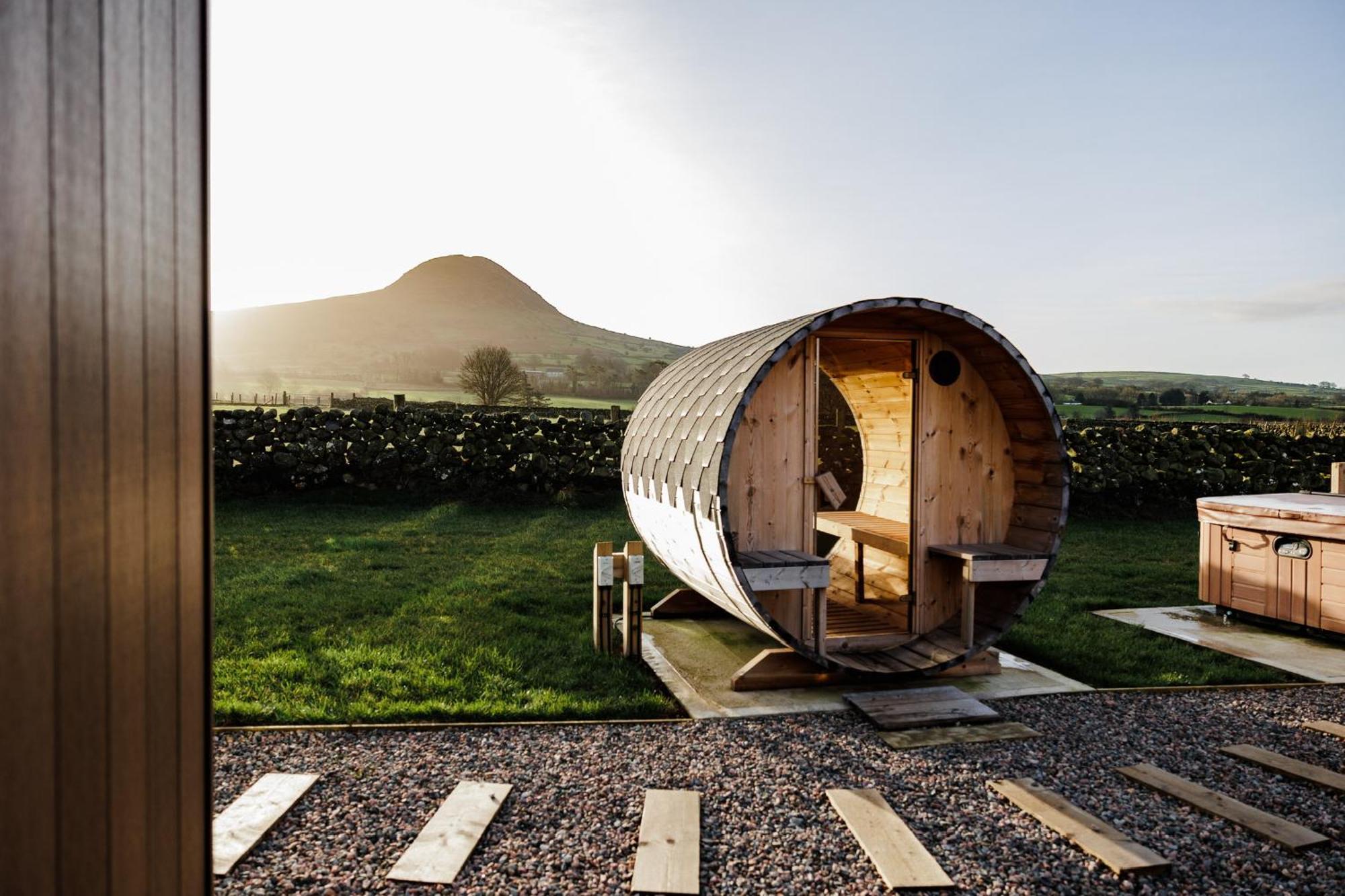 Villa Slemish Hideaway - Funky Pheasant Broughshane Exterior foto